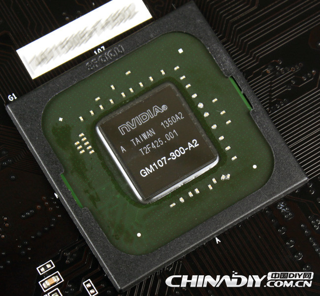 Immagine pubblicata in relazione al seguente contenuto: Foto della GeForce GTX 750 e della sua gpu Maxwell GM107 | Nome immagine: news20772_foto-NVIDIA-GeForce-GTX-750_4.jpg