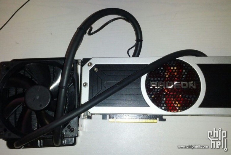 Immagine pubblicata in relazione al seguente contenuto: Prime foto e specifiche della card dual-gpu Radeon R9 295X2 | Nome immagine: news20981_AMD-Radeon-R9-295X2_1.jpg