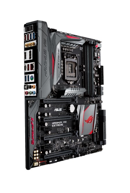 Media asset in full size related to 3dfxzone.it news item entitled as follows: ASUS annuncia la motherboard high-end ROG Maximus VIII Extreme | Image Name: news23096_ASUS-ROG-Maximus-VIII-Extreme_2.jpg