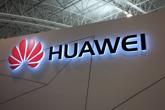 Media asset in full size related to 3dfxzone.it news item entitled as follows: Huawei ha in programma il lancio di notebook ibridi 2-in-1 con Windows 10 | Image Name: news23222_huawei-logo_1.jpg
