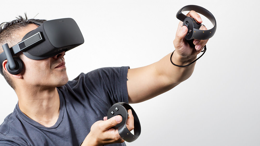 Immagine pubblicata in relazione al seguente contenuto: Oculus rimanda il lancio dei controller Touch per l'headset VR Rift | Nome immagine: news23587_Oculus-Rift-Touch_1.jpg