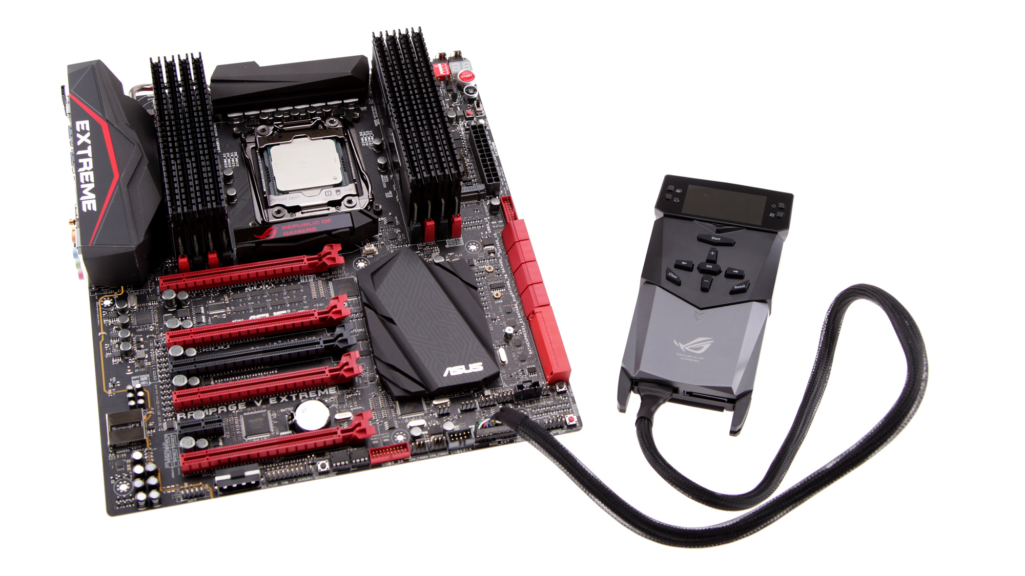 Immagine pubblicata in relazione al seguente contenuto: ASUS ROG Rampage V Edition 10: una flagship per CPU Intel Broadwell-E | Nome immagine: news24363_ASUS-ROG-Rampage-V-Edition-10_7.jpg