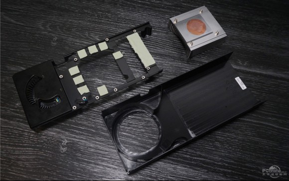 Immagine pubblicata in relazione al seguente contenuto: Nuove foto della Radeon RX 480 reference di SAPPHIRE (anche senza cooler) | Nome immagine: news24473_SAPPHIRE-Radeon-RX-480_4.jpg