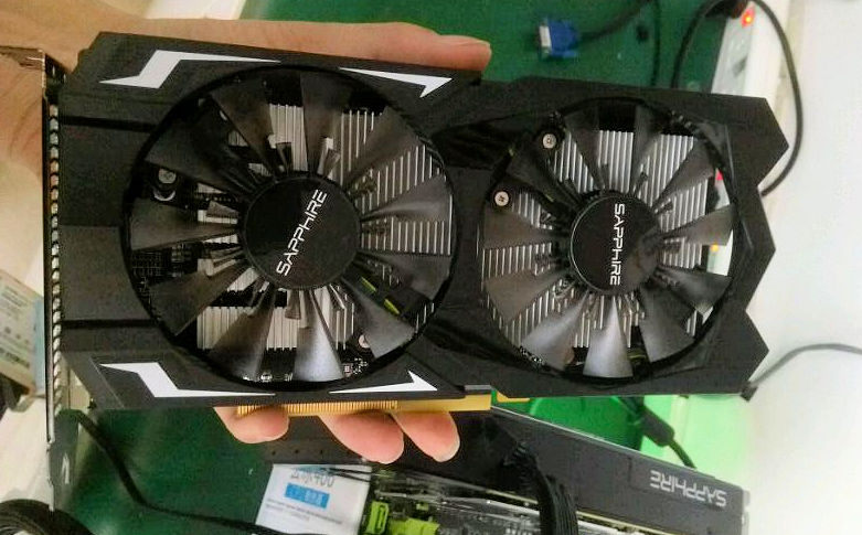 Media asset in full size related to 3dfxzone.it news item entitled as follows: Foto delle video card Radeon RX 470 e Radeon RX 460 di SAPPHIRE | Image Name: news24657_Sapphire-Radeon-RX-460_1.jpg