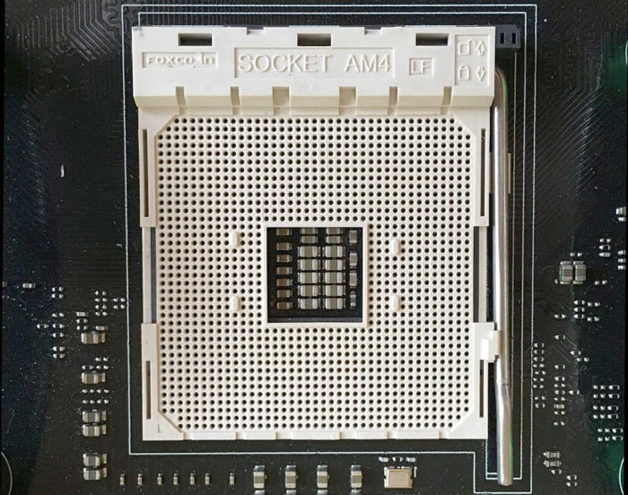 Media asset in full size related to 3dfxzone.it news item entitled as follows: Foto ravvicinate del nuovo socket AM4 di AMD e di una APU Bristol Ridge | Image Name: news24957_AMD-AM4_1.jpg