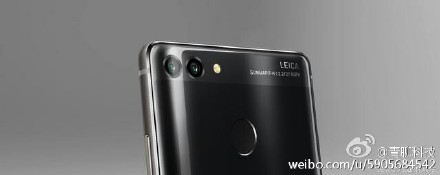 Immagine pubblicata in relazione al seguente contenuto: Prima foto del nuovo smartphone a doppia fotocamera P10 di Huawei | Nome immagine: news25288_Huawei-P10-Photo-Leak_1.jpg