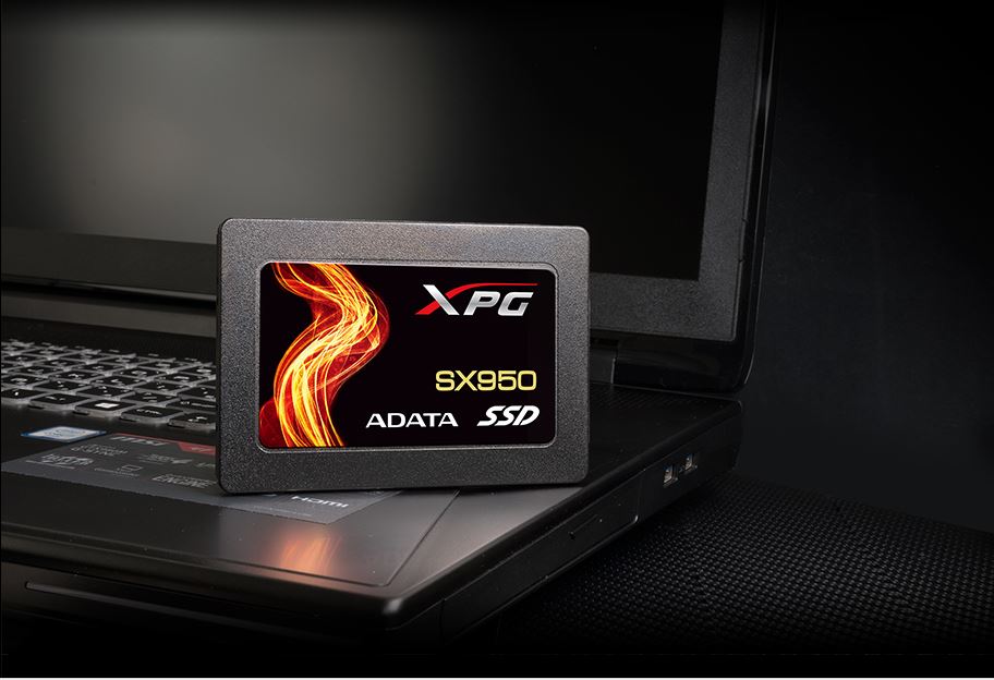 Media asset in full size related to 3dfxzone.it news item entitled as follows: ADATA commercializza gli SSD XPG SX950 per desktop e notebook gaming oriented | Image Name: news25816_ADATA-XPG-SX950_3.jpg