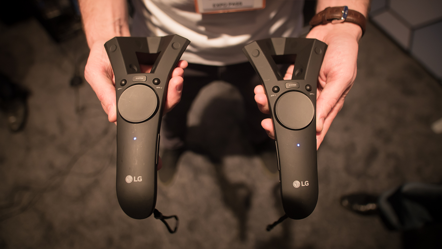 Immagine pubblicata in relazione al seguente contenuto: Virtual Reality: LG e Valve mostrano un prototipo dell'headset SteamVR | Nome immagine: news25910_LG-Valve-Steam-VR_9.jpg