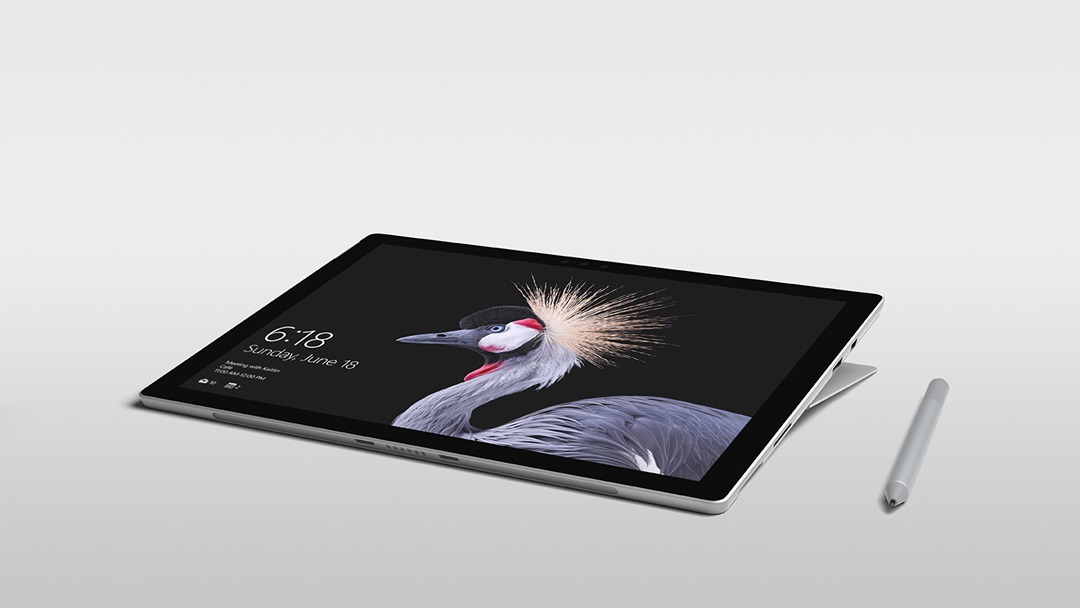 Immagine pubblicata in relazione al seguente contenuto: Microsoft lancia il nuovo Surface Pro: specifiche e foto in alta risoluzione | Nome immagine: news26390_Microsoft-Surface-Pro-2017_2.jpg