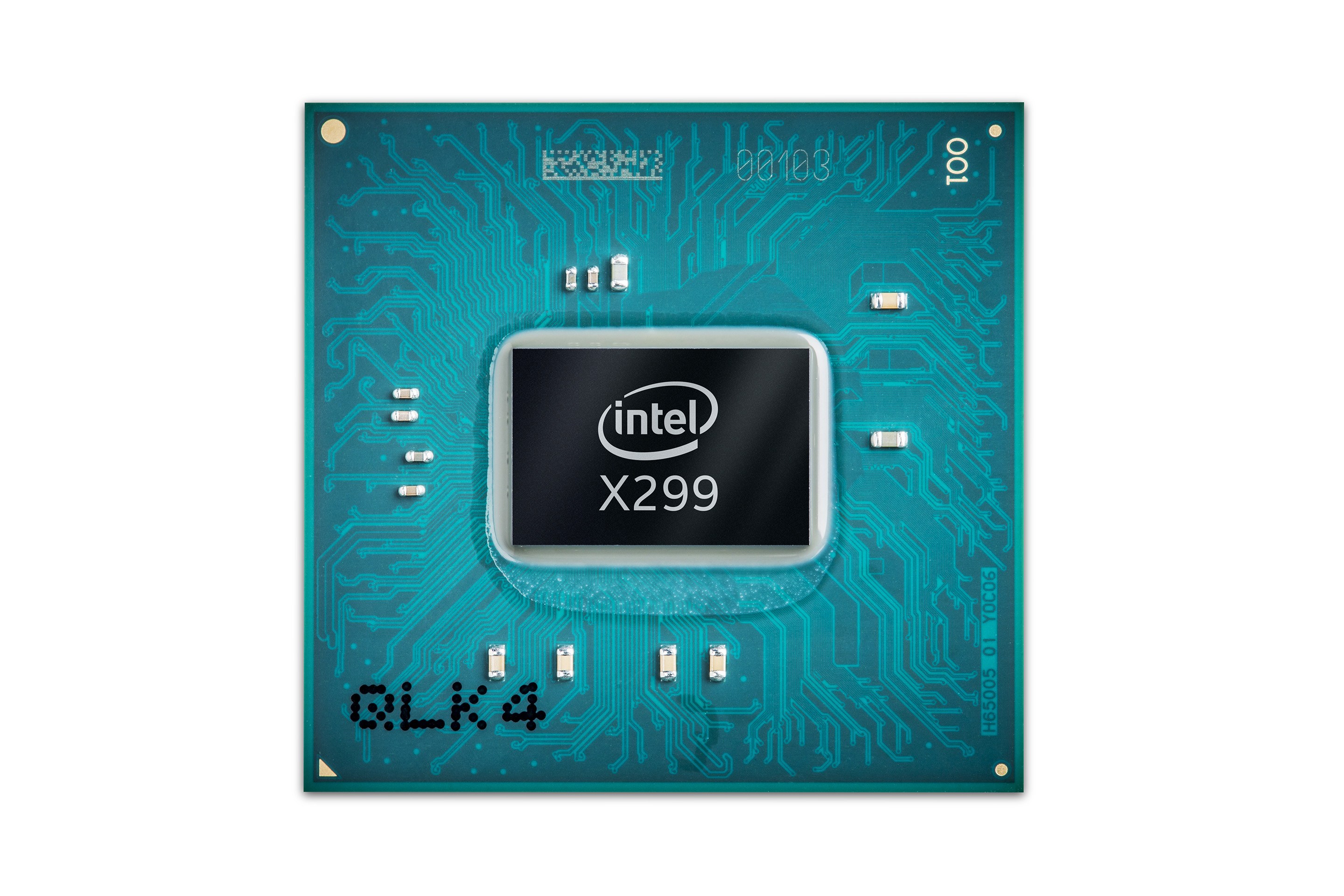 Immagine pubblicata in relazione al seguente contenuto: Intel lancia le CPU Core Serie X: il Core i9 Extreme Edition integra 18 core | Nome immagine: news26429_Intel-Core-Serie-X_3.jpg