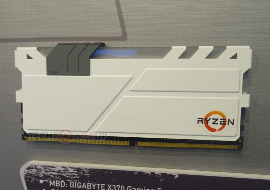 Immagine pubblicata in relazione al seguente contenuto: GeIL presenta i moduli di DDR4 EVO-X AMD Edition ottimizzati per CPU Ryzen | Nome immagine: news26456_DDR4-EVO-X-AMD-Edition_1.jpg