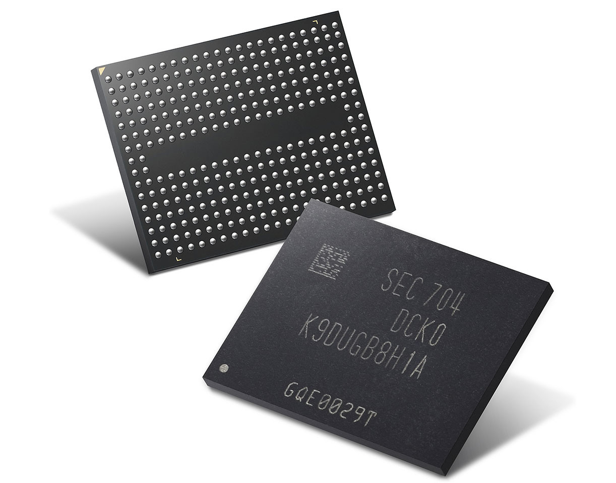 Immagine pubblicata in relazione al seguente contenuto: Samsung avvia la produzione in volumi dei chip di V-NAND a 64 layer da 256Gb | Nome immagine: news26528_Samsung-V-NAND-64-layer-256Gb_1.jpg