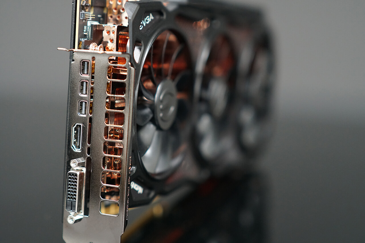 Immagine pubblicata in relazione al seguente contenuto: Overclocking: EVGA annuncia la video card GeForce GTX 1080 Ti K|NGP|N | Nome immagine: news26743_EVGA-GeForce-GTX-1080-Ti-KiNGPiN_5.jpg