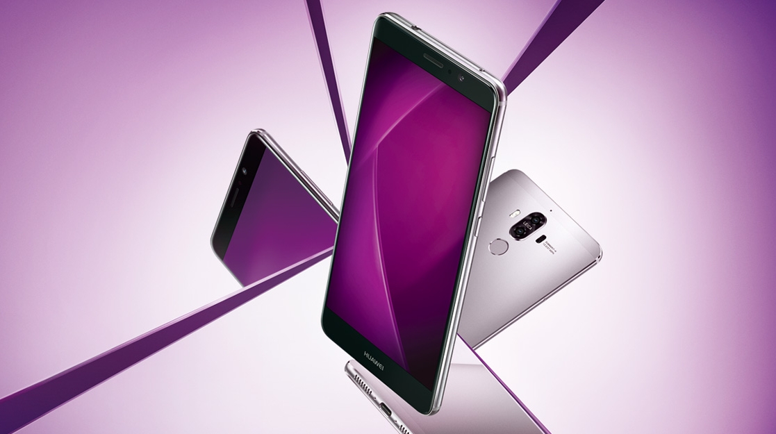 Immagine pubblicata in relazione al seguente contenuto: Huawei prepara il lancio del Mate 10 per competere con i nuovi iPhone di Apple | Nome immagine: news26770_Huawei-Mate-10-vs-Apple-iPhone_1.jpg