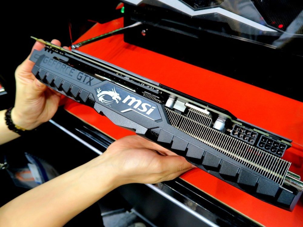 Immagine pubblicata in relazione al seguente contenuto: MSI mostra la video card non reference GeForce GTX 1080 Ti GAMING X TRIO | Nome immagine: news27078_GeForce-GTX-1080-Ti-GAMING-X-TRIO_3.jpg