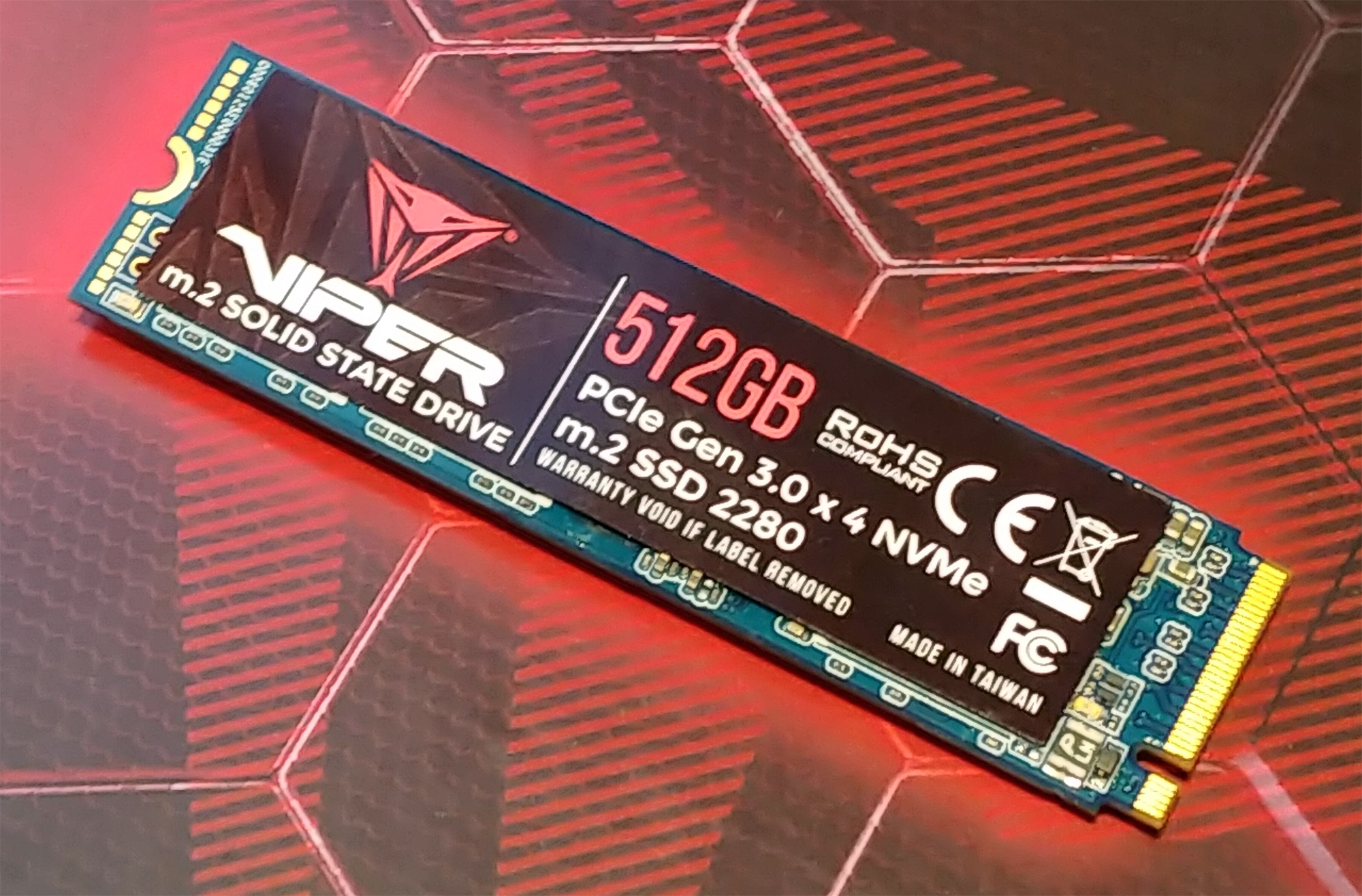 Immagine pubblicata in relazione al seguente contenuto: Foto e alcune specifiche in anteprima degli SSD NVMe M.2 Viper di Patriot | Nome immagine: news27840_Patriot-Viper-SSD_1.jpg