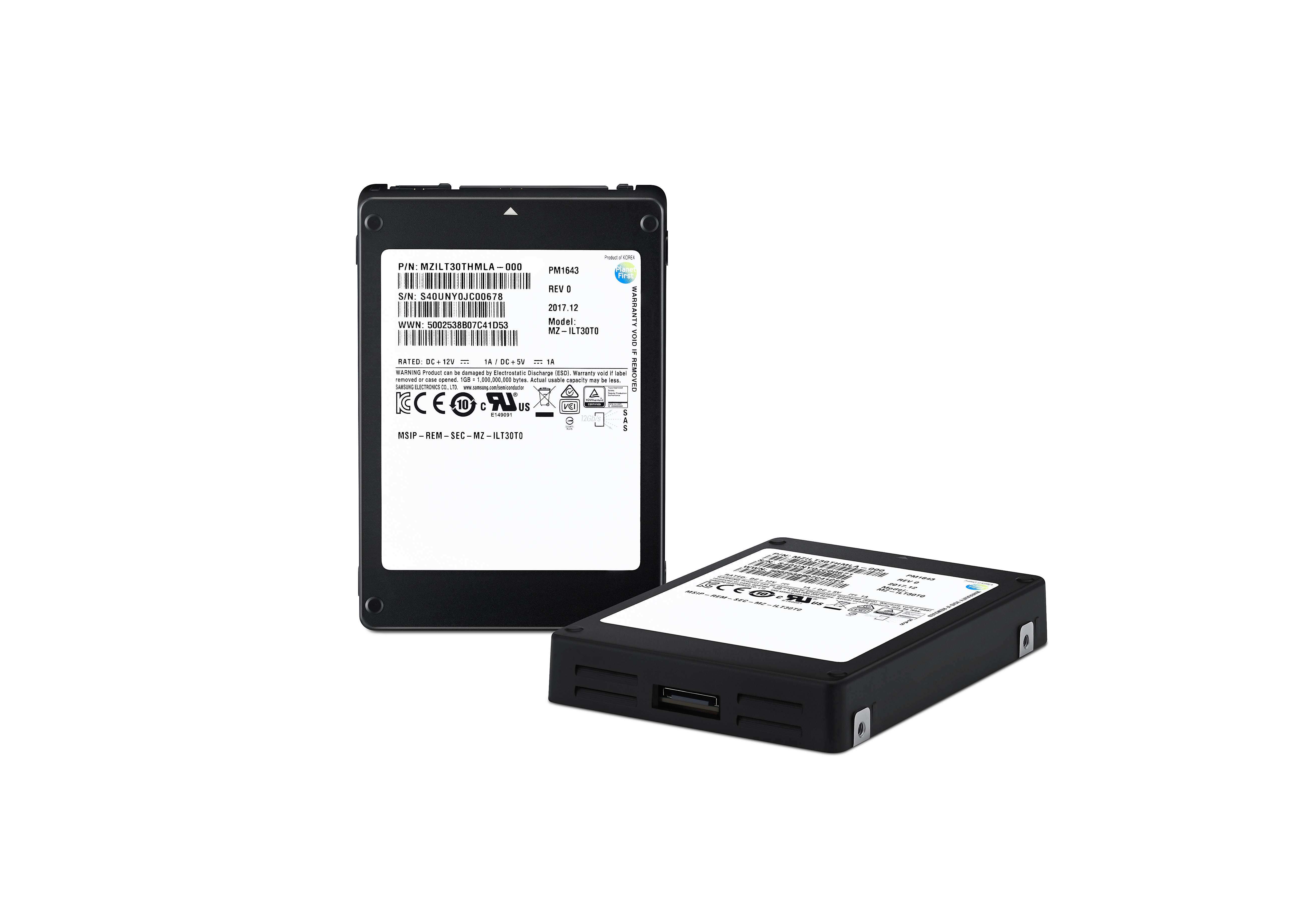 Immagine pubblicata in relazione al seguente contenuto: Samsung avvia la produzione in volumi dei drive SSD SAS PM1643 da 30.72TB | Nome immagine: news27890_Samsung-PM1643_1.jpg