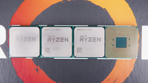Immagine pubblicata in relazione al seguente contenuto: Prima foto dei processori AMD Ryzen 7 2700, Ryzen 5 2600 e Ryzen 5 2600X | Nome immagine: news28067_Ryzen-2000_1.jpg