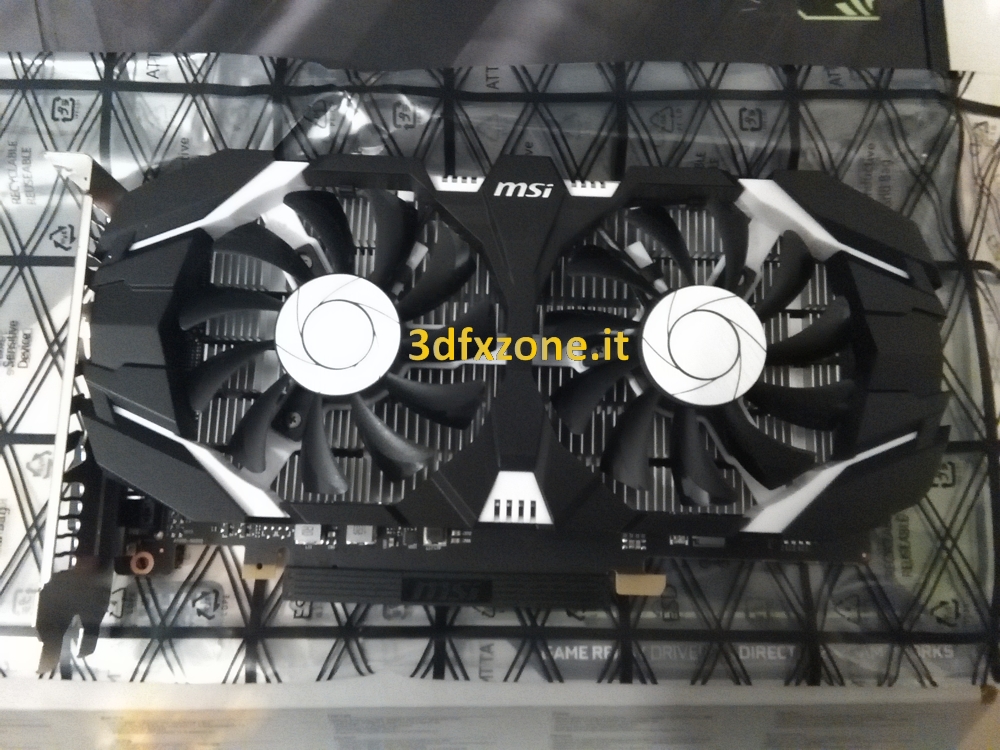 Immagine pubblicata in relazione al seguente contenuto: Photo Gallery della video card factory-overclocked MSI GeForce GTX 1050 2GT OCV1 | Nome immagine: news28094_MSI-GeForce-GTX-1050-2GT-OCV1_1.jpg