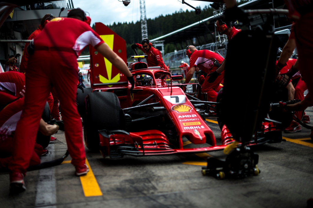 Risorsa grafica - foto, screenshot o immagine in genere - relativa ai contenuti pubblicati da amdzone.it | Nome immagine: news28398_Ferrari-F1-AMD_2.jpg