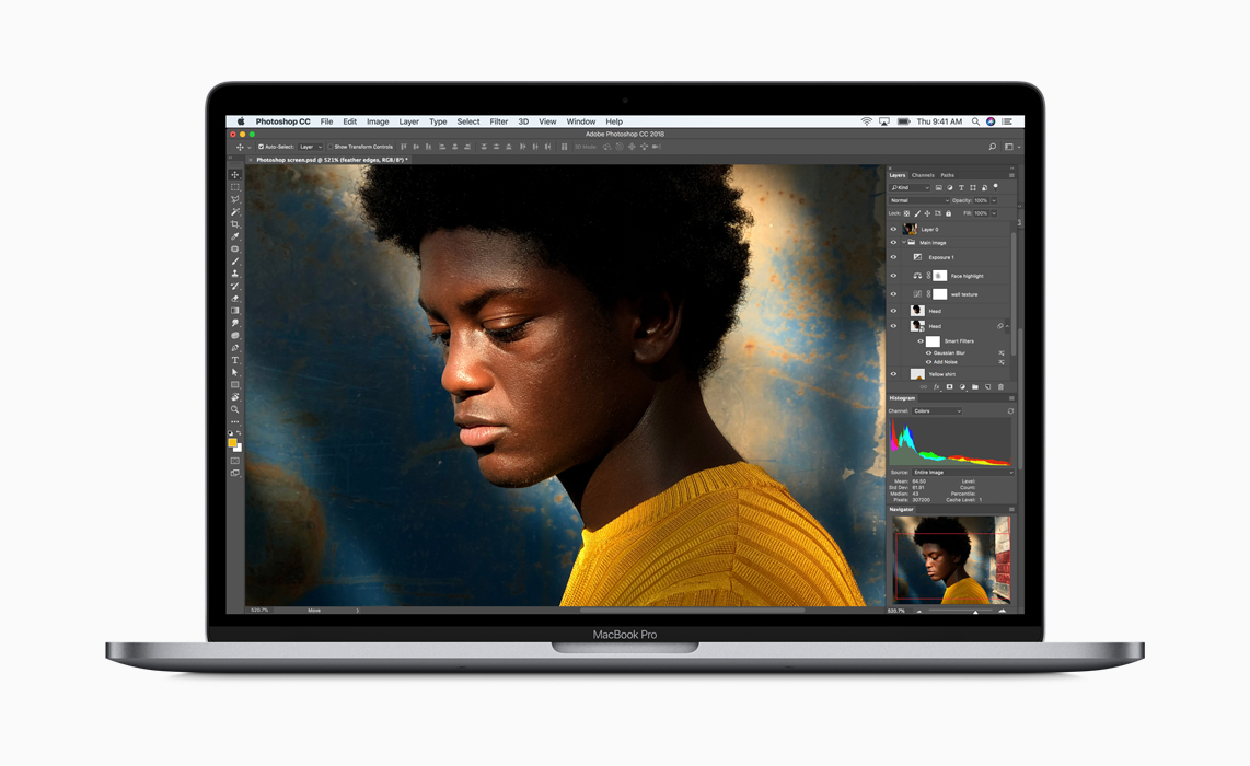 Immagine pubblicata in relazione al seguente contenuto: Apple lancia i MacBook Pro con CPU Core di ottava generazione e Radeon Pro | Nome immagine: news28451_Apple-MacBook-Pro-Intel-Core-ottava-generazione_4.jpg