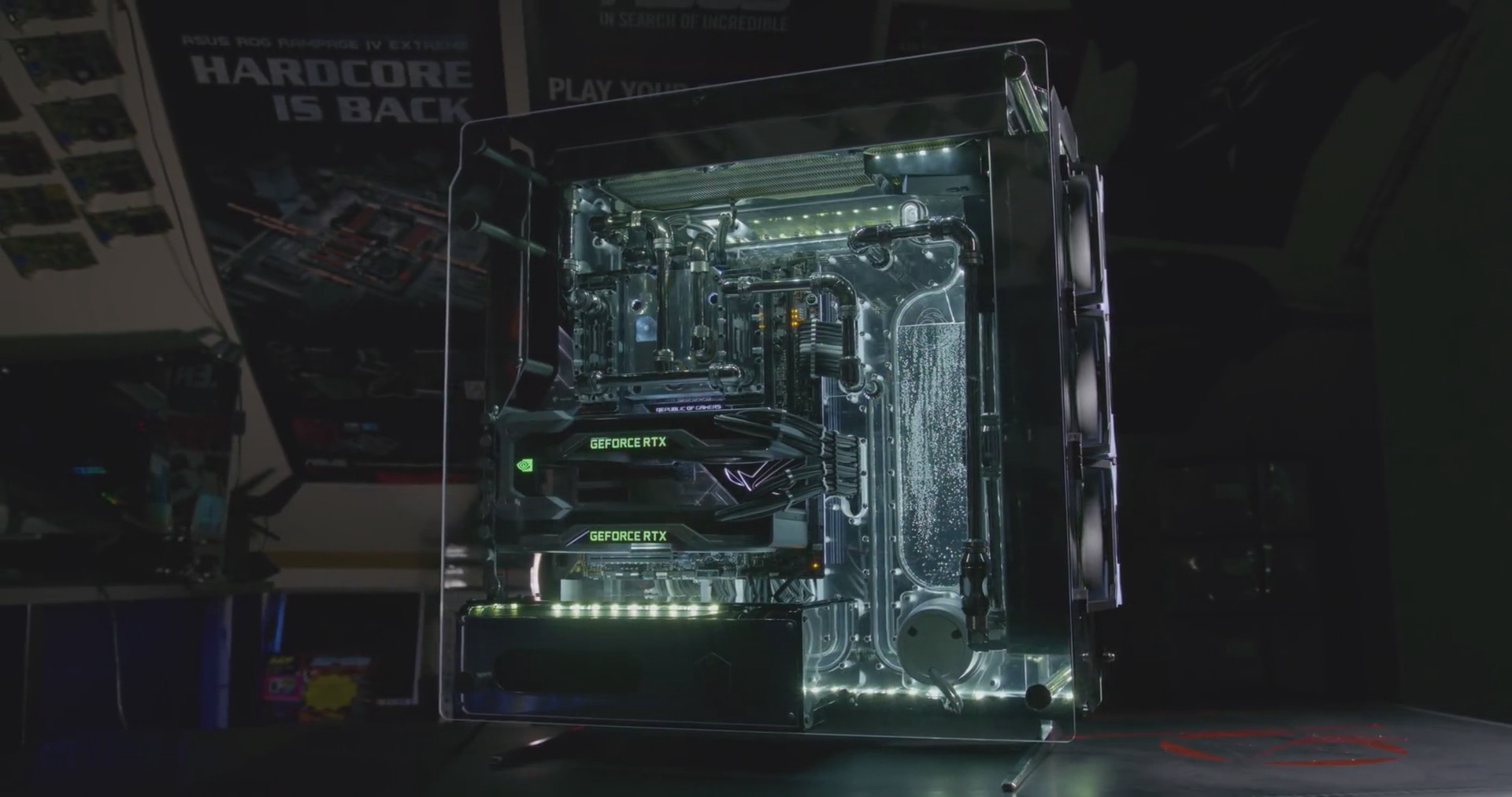 Immagine pubblicata in relazione al seguente contenuto: GeForce Garage: ecco il primo PC modded con due GeForce RTX 2080 Ti | Nome immagine: news28630_GeForce-Garage-Turing-L3p-Spectre-feat-GeForce-RTX-2080-Ti_3.jpg