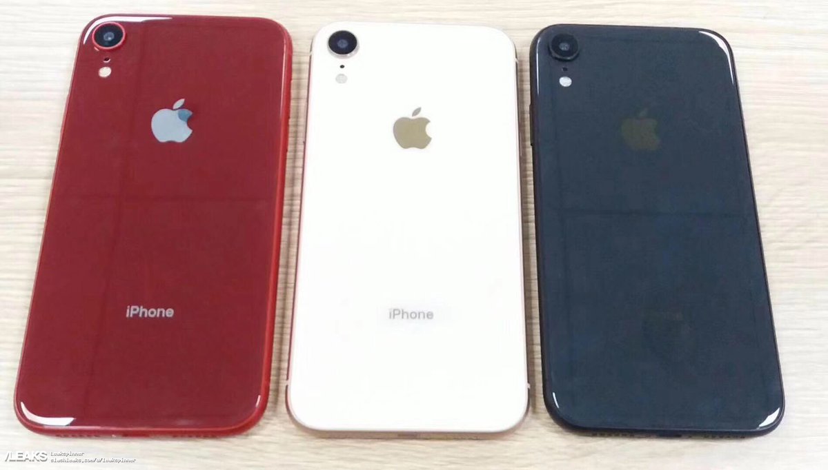 Immagine pubblicata in relazione al seguente contenuto: Un leak potrebbe mostrare l'iPhone Xc di Apple in tre differenti colorazioni | Nome immagine: news28692_Apple-iPhone-Xc-Leak_1.jpg