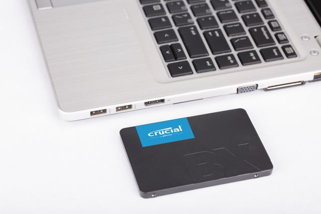 Immagine pubblicata in relazione al seguente contenuto: Crucial introduce il drive SSD da 2.5-inch BX500 con capacit di 960GB | Nome immagine: news29103_Crucial-BX500-960GB_2.jpg