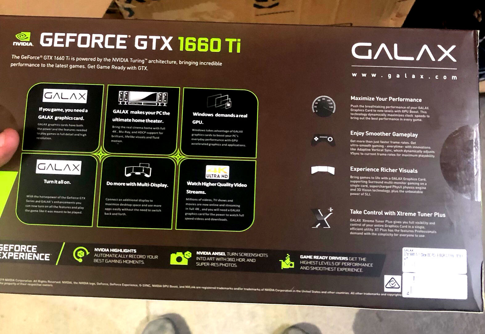 Immagine pubblicata in relazione al seguente contenuto: Foto leaked del bundle della video card GeForce GTX 1660 Ti di GALAX | Nome immagine: news29238_GALAX-GeForce-GTX-1660-Ti_2.jpg