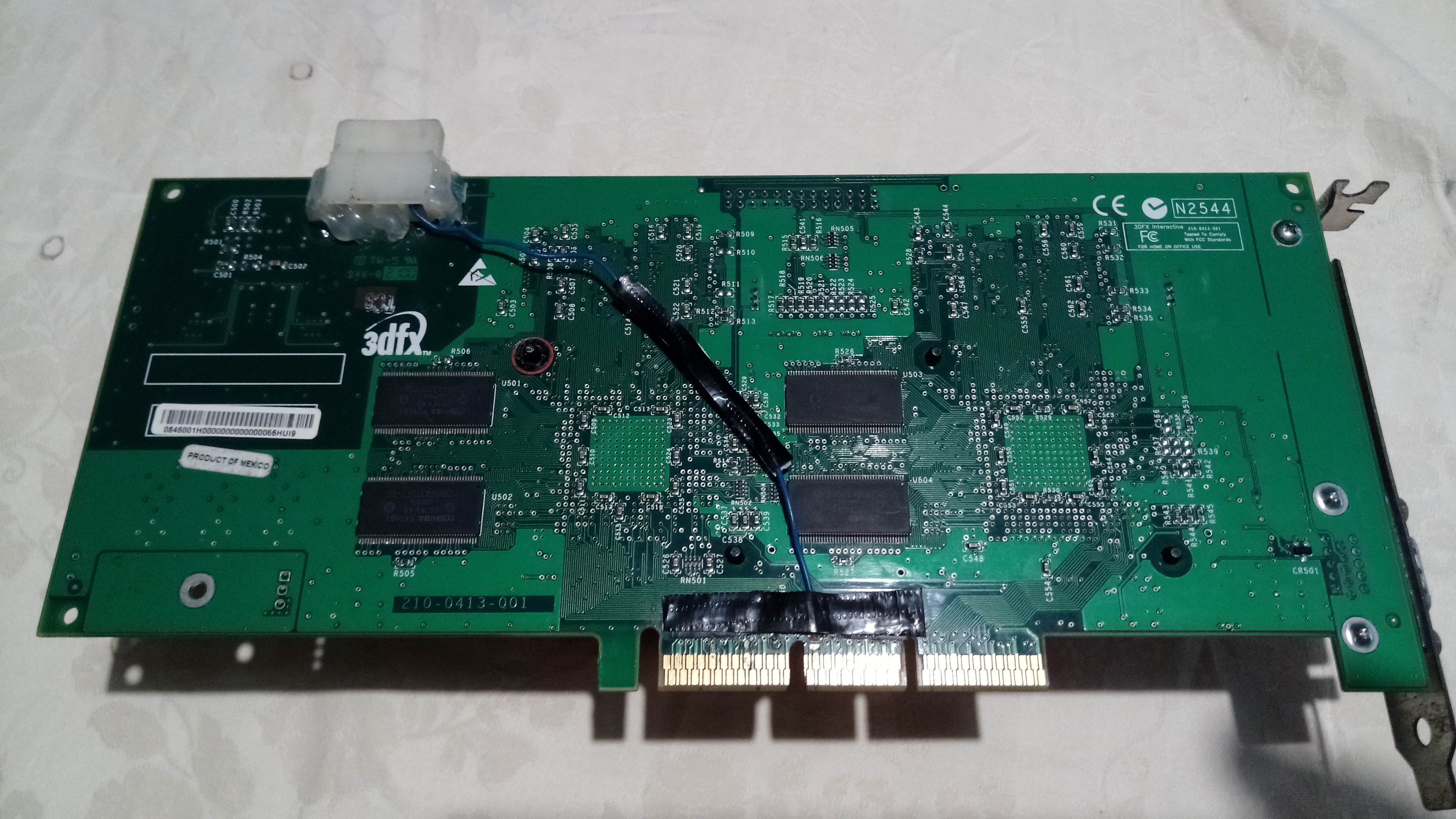 Immagine pubblicata in relazione al seguente contenuto: Latest modded system for retrogaming with a video card 3dfx Voodoo5 5500 | Nome immagine: news29521_3dfx-retrogaming-system-Voodoo5-5500-AGP-4x_2.jpg