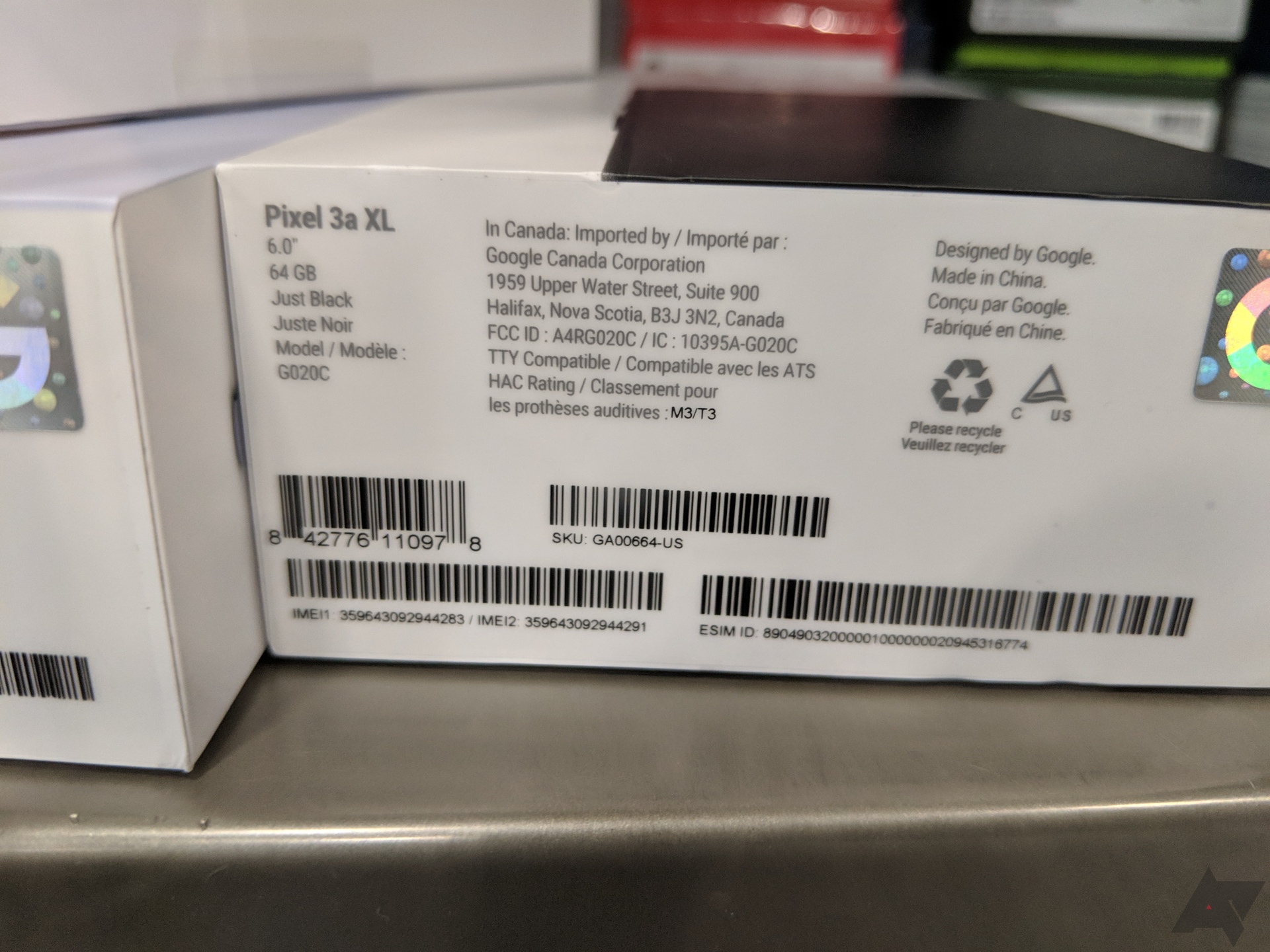 Immagine pubblicata in relazione al seguente contenuto: Foto leaked rivelano le confezioni e alcune specifiche del Pixel 3a XL di Google | Nome immagine: news29541_Google-Pixel-3a-XL_4.jpg