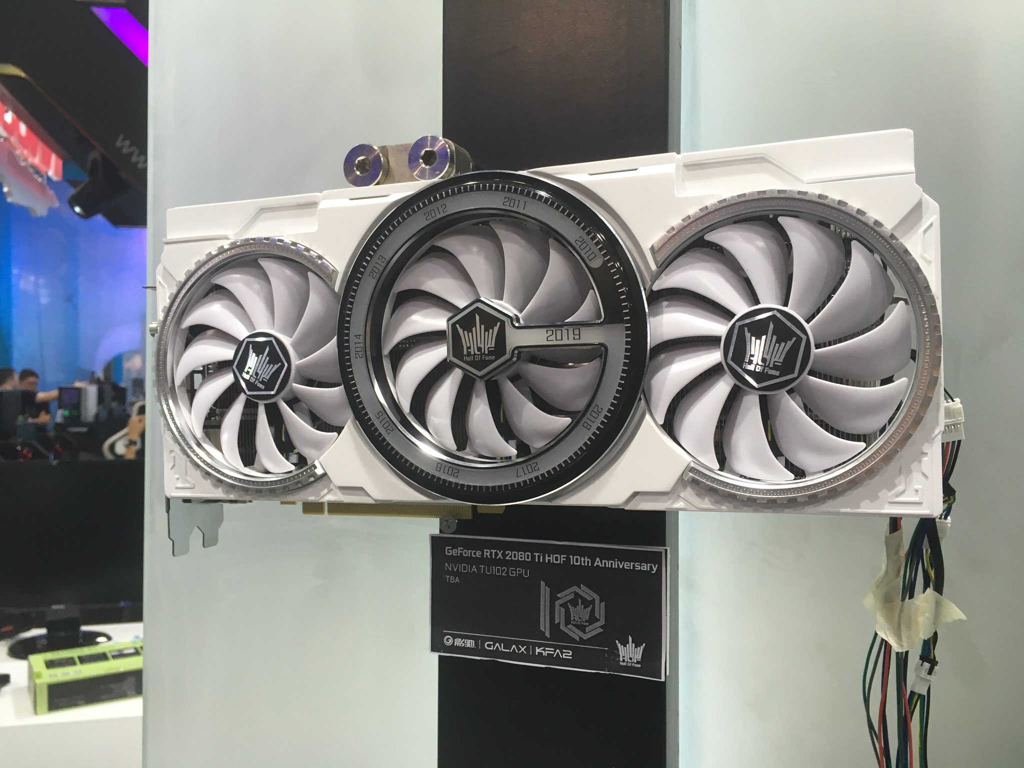 Immagine pubblicata in relazione al seguente contenuto: Galax mostra la video card GeForce RTX 2080 Ti HOF 10th Anniversary | Nome immagine: news29634_Galax-GeForce-RTX-2080-Ti-HOF-10th-Anniversary_1.jpg