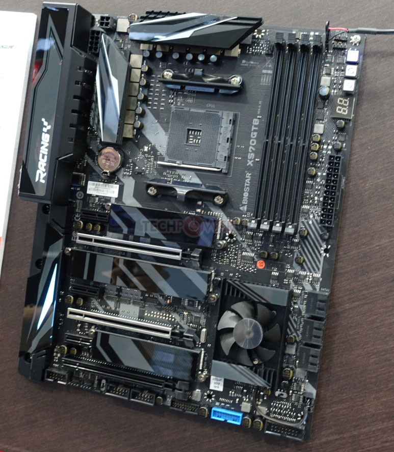 Immagine pubblicata in relazione al seguente contenuto: Biostar presenta la gaming motherboard Racing X570GT8 per AMD Ryzen 3000 | Nome immagine: news29644_Biostar-Racing-X570GT8_1.jpg