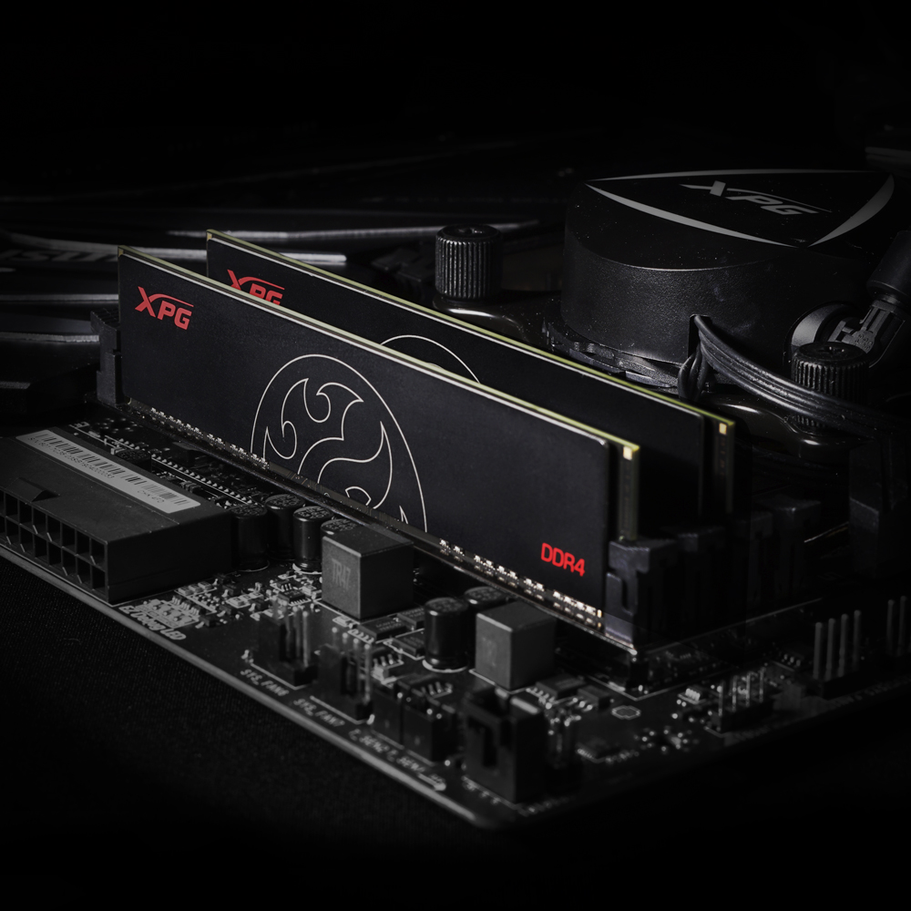 Immagine pubblicata in relazione al seguente contenuto: Gaming & Overclocking: ADATA introduce i moduli di memoria XPG Hunter DDR4 | Nome immagine: news30287_XPG-Hunter-DDR4_3.jpg