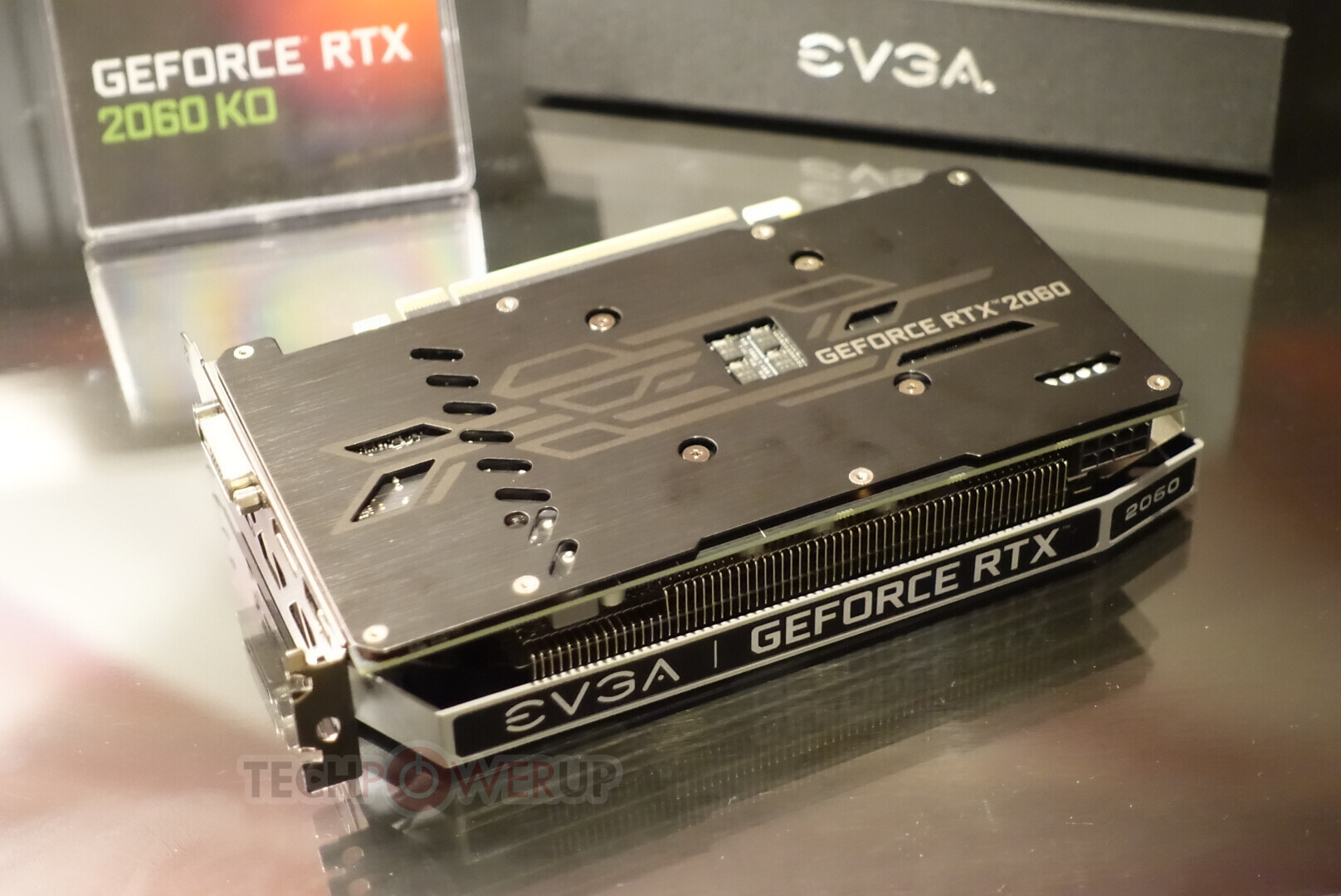 Immagine pubblicata in relazione al seguente contenuto: EVGA mostra la GeForce RTX 2060 KO, possibile risposta NVIDIA alla RX 5600 XT | Nome immagine: news30343_EVGA-GeForce-RTX-2060-KO_3.jpg