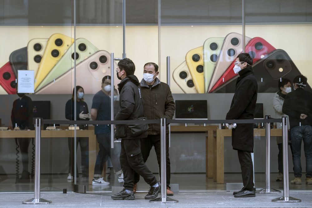 Immagine pubblicata in relazione al seguente contenuto: Apple riapre tutti i suoi 42 store che erano chiusi per il Coronavirus in Cina | Nome immagine: news30537_Apple-Store-Cina_1.jpg