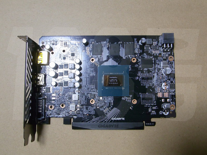 Immagine pubblicata in relazione al seguente contenuto: Ancora una variante della GeForce GTX 1650: foto della GPU TU116-150 | Nome immagine: news30941_GIGABYTE-GeForce-GTX-1650-D6-OC-4G_2.png
