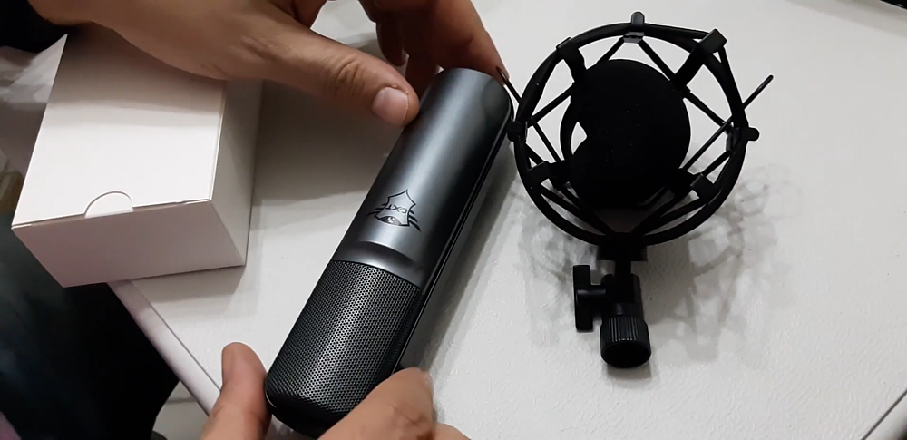 Immagine pubblicata in relazione al seguente contenuto: Unboxing Trust Lance GXT 242 | Streaming microphone for mainstream users | Nome immagine: news31485_Trust-Lance-GXT-242_2.png