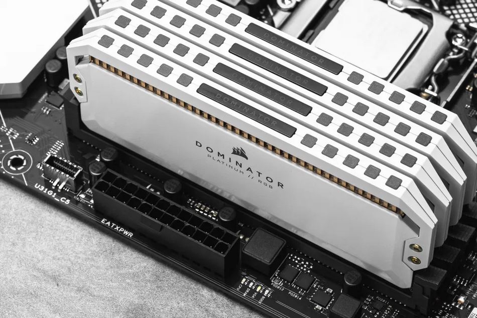 Immagine pubblicata in relazione al seguente contenuto: Corsair effettua una preview delle memorie di nuova generazione DDR5 | Nome immagine: news32072_Corsair-DDR5_1.jpg