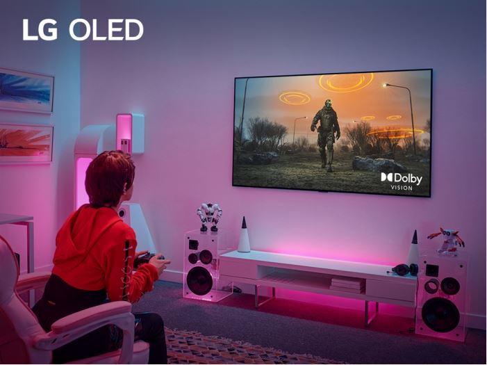 Media asset in full size related to 3dfxzone.it news item entitled as follows: Gaming Setup: LG dovrebbe lanciare il primo TV OLED da 42-inch nel 2022 | Image Name: news32389_LG-OLED-TV-Gaming_1.JPG