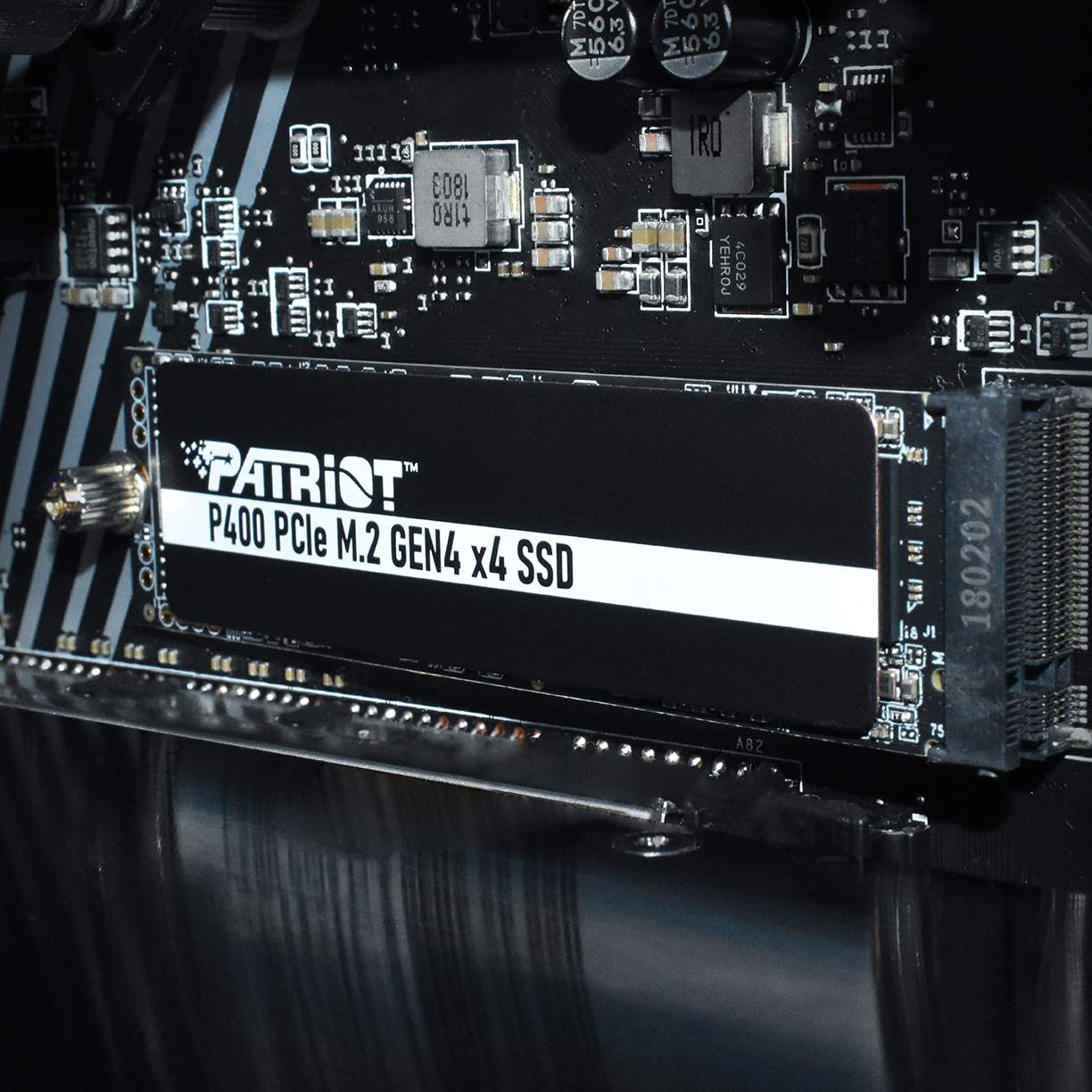 Immagine pubblicata in relazione al seguente contenuto: PATRIOT annuncia la linea di drive a stato solido P400 PCIe Gen4x4 NVMe M.2 | Nome immagine: news32890_Patriot-P400-1TB_3.jpg