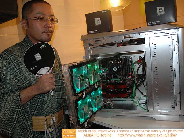 Media asset in full size related to 3dfxzone.it news item entitled as follows: AMD mostra l'Athlon64 X2 6400+ Black Edition e il Phenom FX | Image Name: news5444_5.jpg