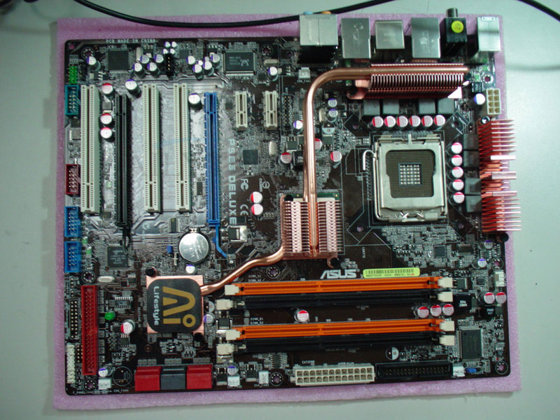 Media asset in full size related to 3dfxzone.it news item entitled as follows: Solo DDR3 per la motherboard P5E3 Deluxe di ASUS | Image Name: news5488_1.jpg