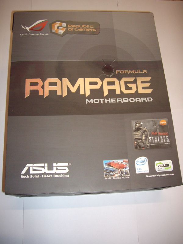 Media asset in full size related to 3dfxzone.it news item entitled as follows: Foto e specifiche della mobo ASUS Rampage Formula R.O.G | Image Name: news6378_5.jpg