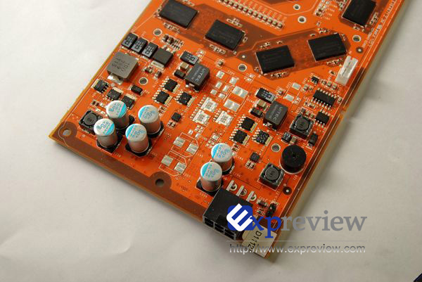 Immagine pubblicata in relazione al seguente contenuto: Da Zotac una 8800 GT con il PCB arancio e 1024Mb di RAM | Nome immagine: news6498_4.jpg