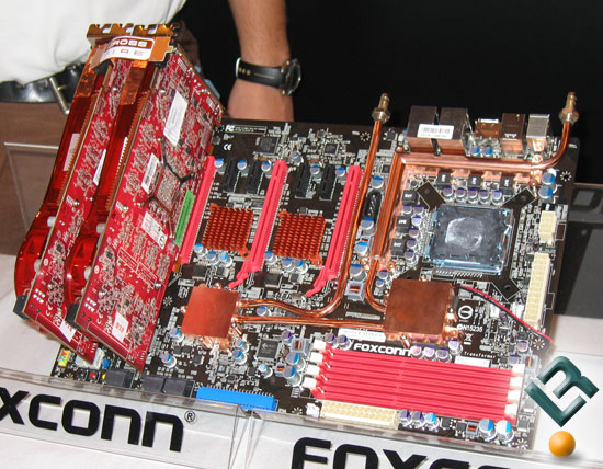 Immagine pubblicata in relazione al seguente contenuto: CES 2008: Foxconn mostra una mobo Quad CrossFire Ready | Nome immagine: news6529_6.jpg