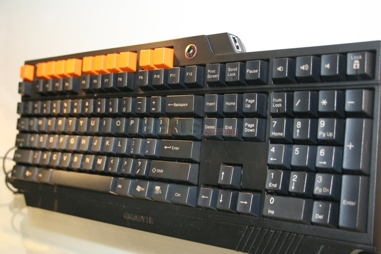 Immagine pubblicata in relazione al seguente contenuto: GK-K8000, in arrivo la prima keyboard per gamer by Gigabyte | Nome immagine: news7072_2.jpg