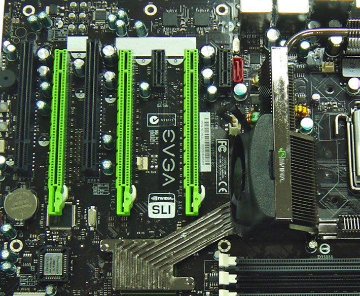 Immagine pubblicata in relazione al seguente contenuto: EVGA lancia la motherboard nForce 790i Ultra SLI | Nome immagine: news7102_1.jpg