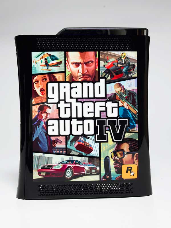 Immagine pubblicata in relazione al seguente contenuto: Microsoft, una Xbox 360 Limited Edition per Grand Theft Auto IV | Nome immagine: news7124_2.jpg