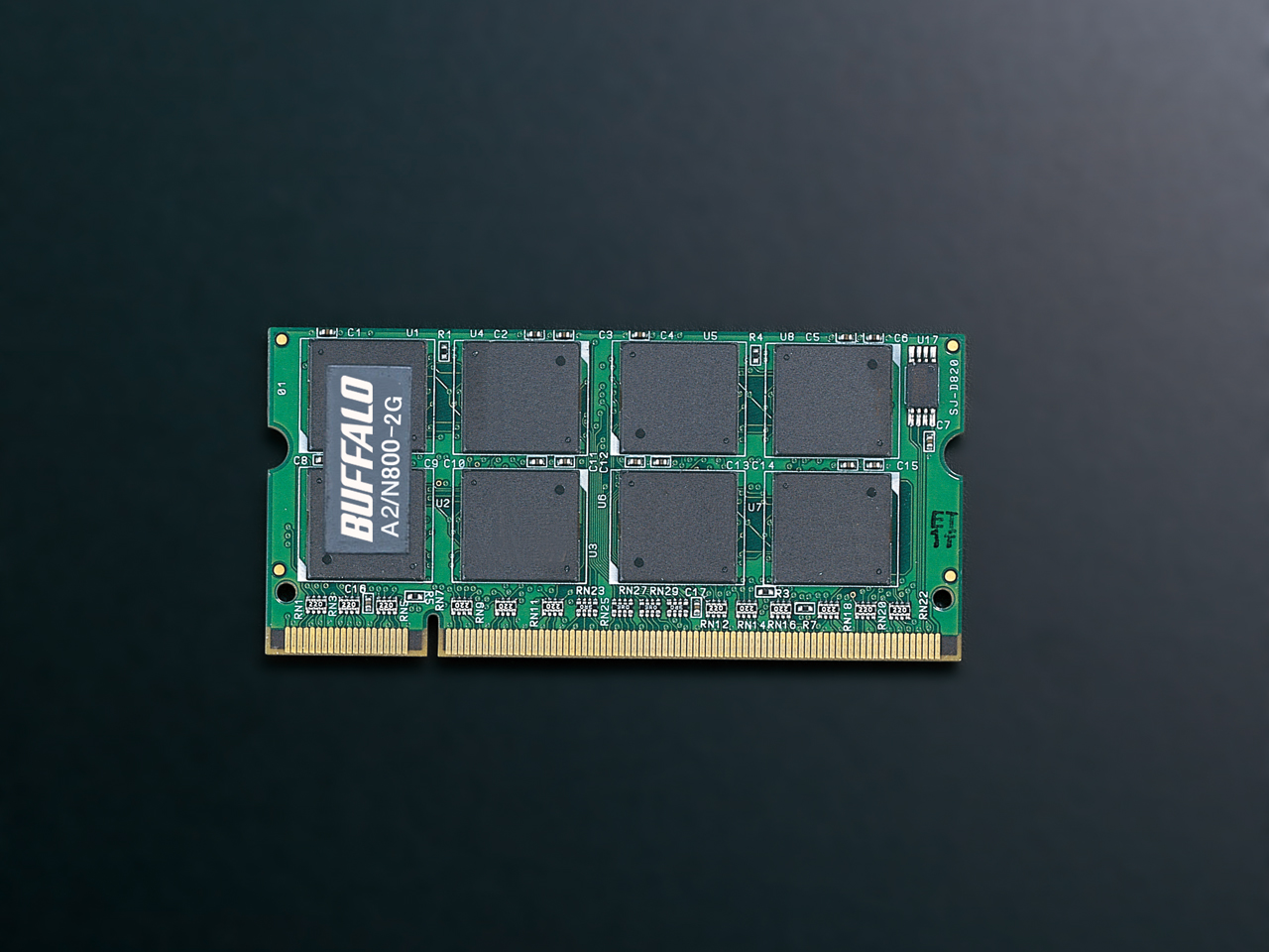 Immagine pubblicata in relazione al seguente contenuto: Buffalo lancia moduli di RAM DDR2-800 per gli iMac di Apple | Nome immagine: news7440_1.jpg